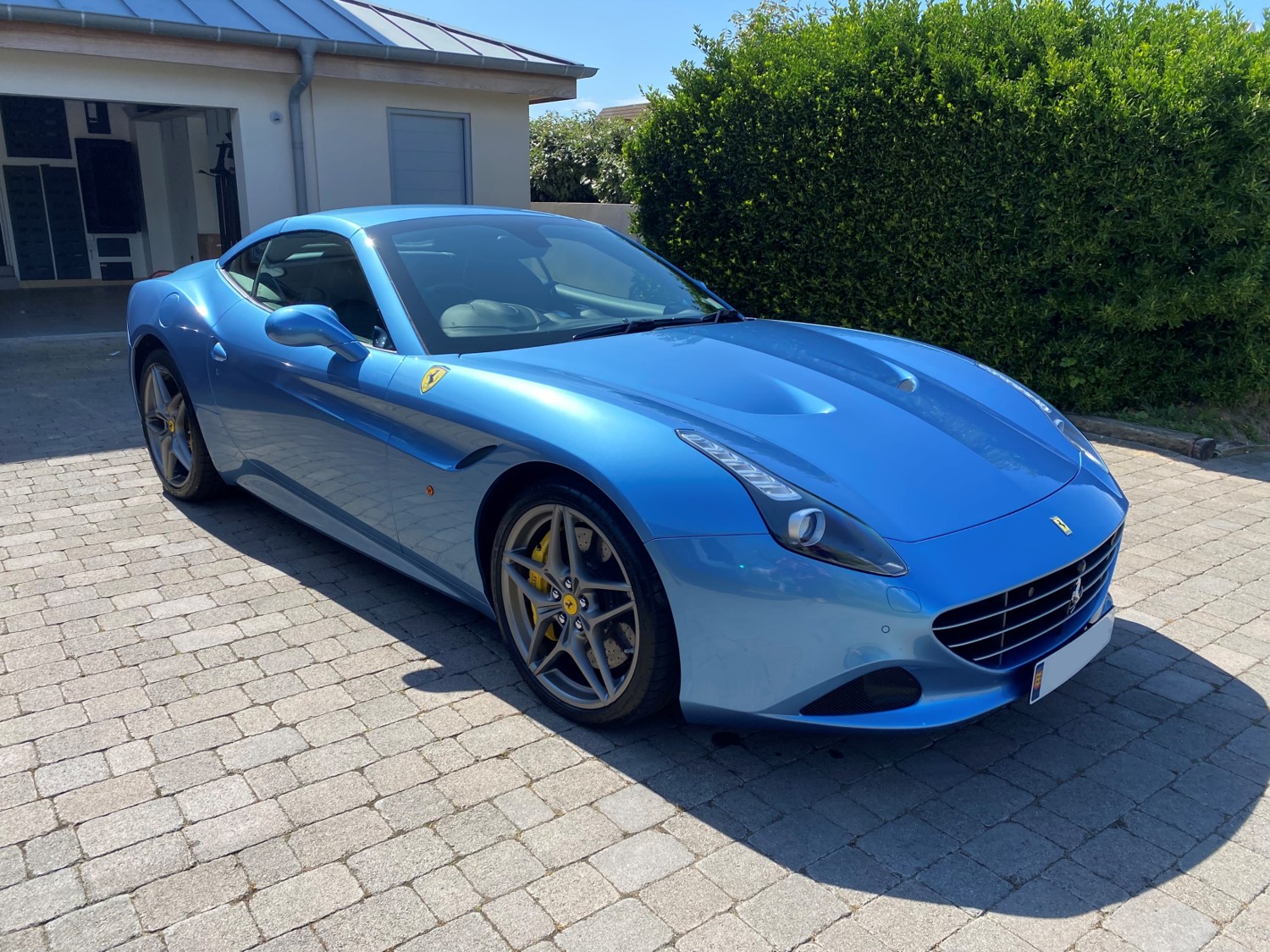 Ferrari California T V2